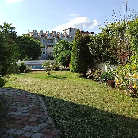 Marmaris'te Doga Manzarali Ev Marmaris